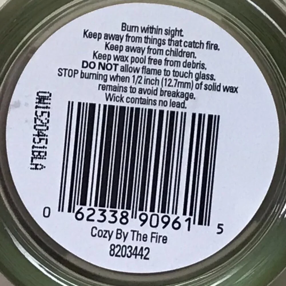 Air Wick Life Scents Candle – Cozy by the Fire - Picture 4 of 7